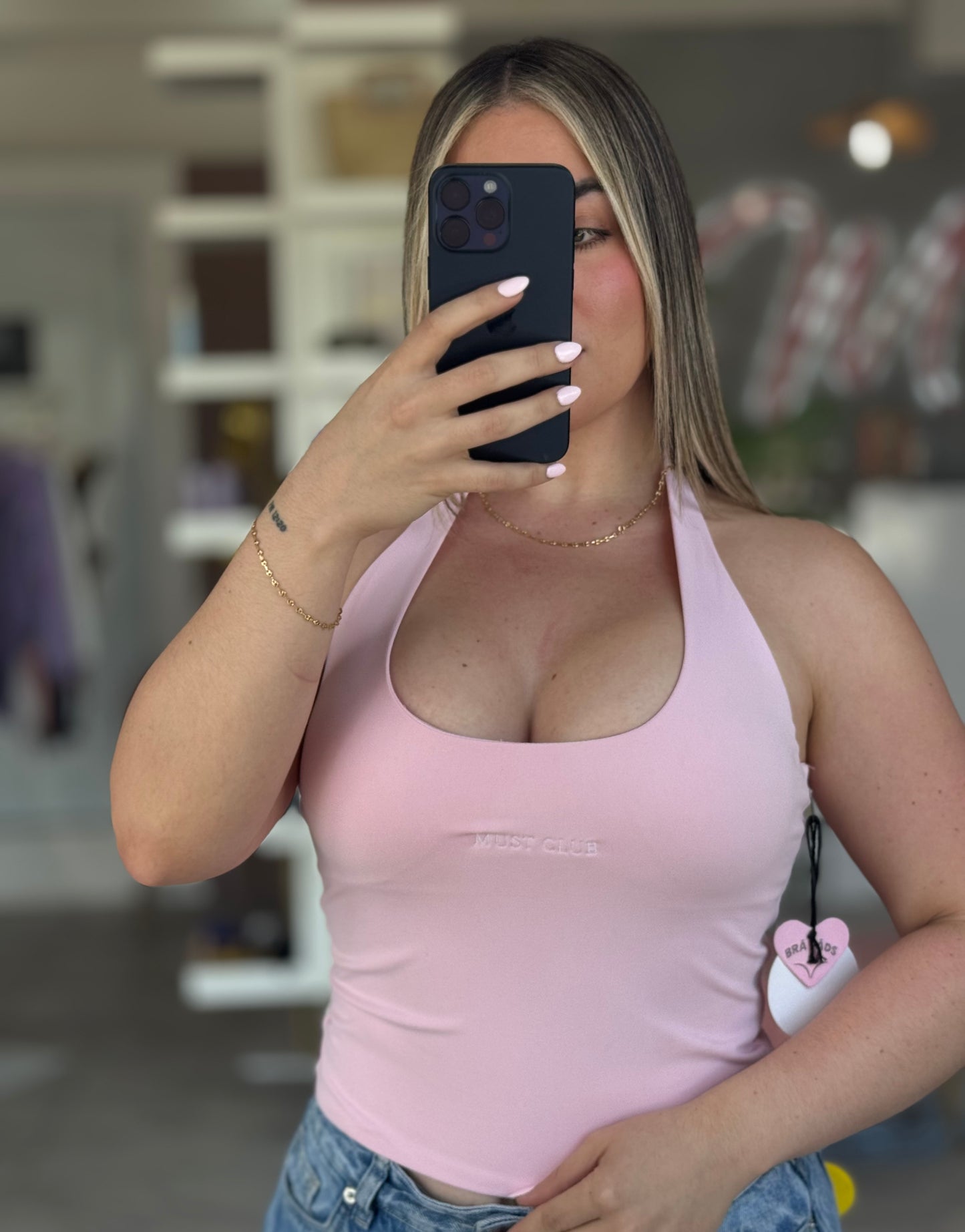 MUST CLUB PINK LETRAS WHITE