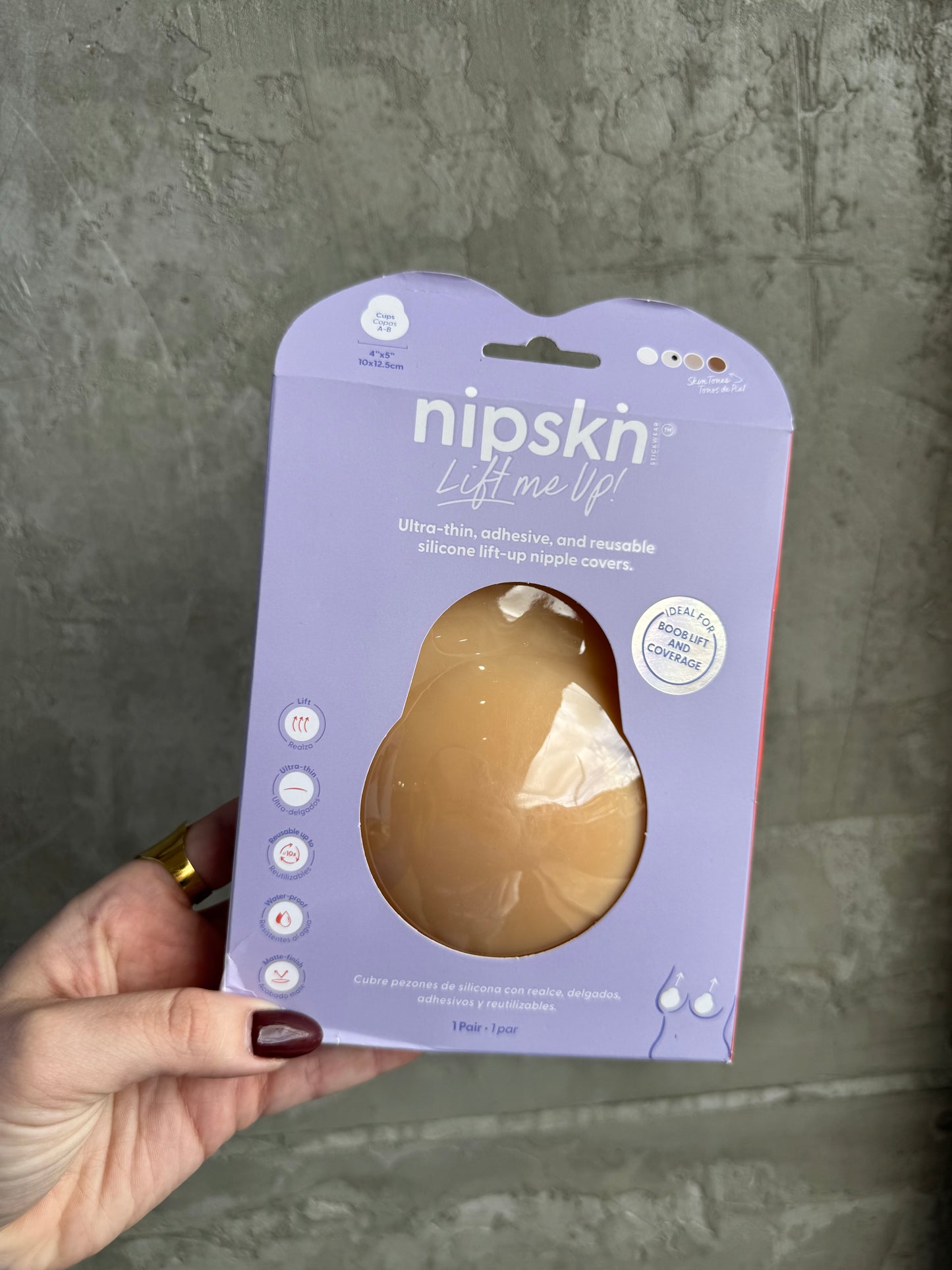 Boob lift & coverage