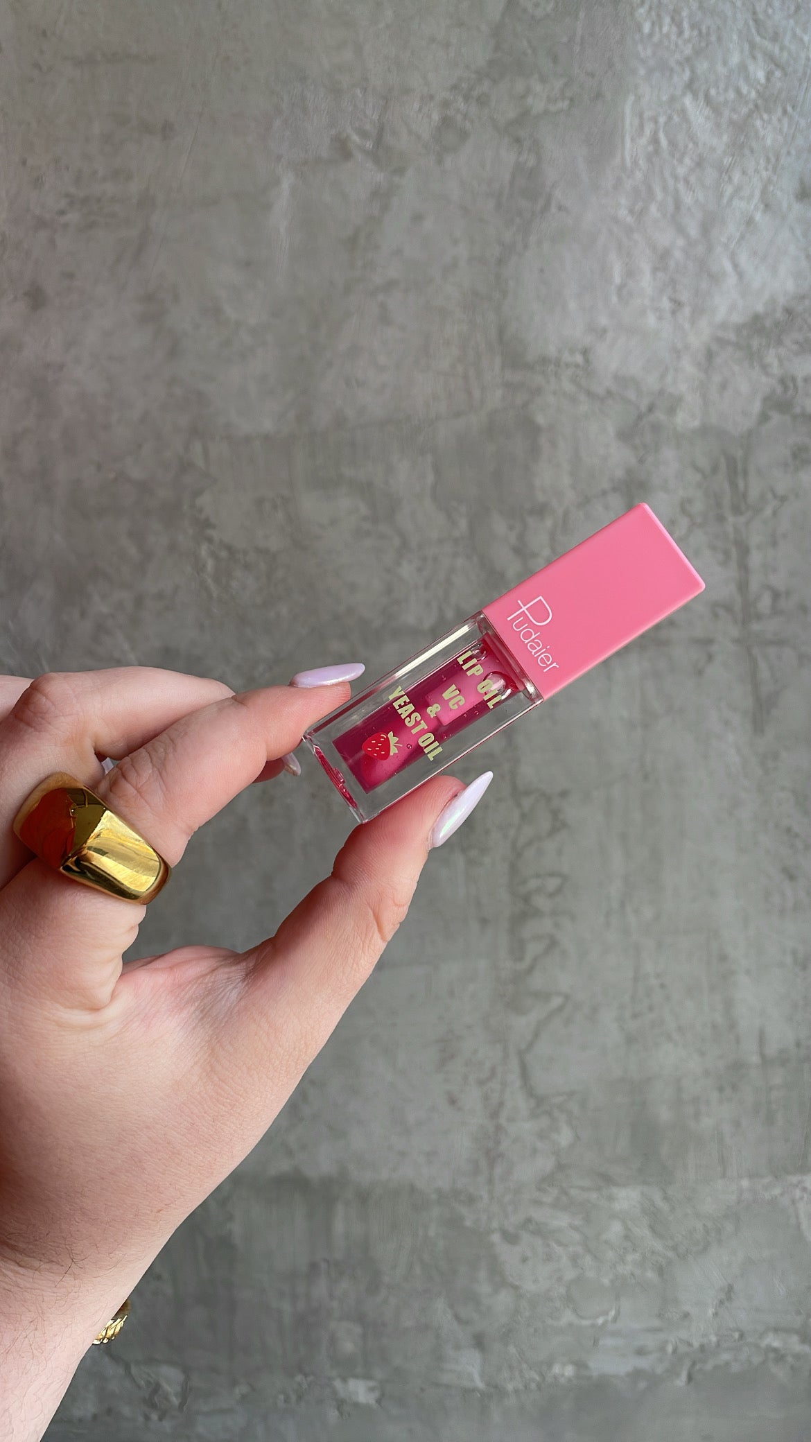 Lip oil