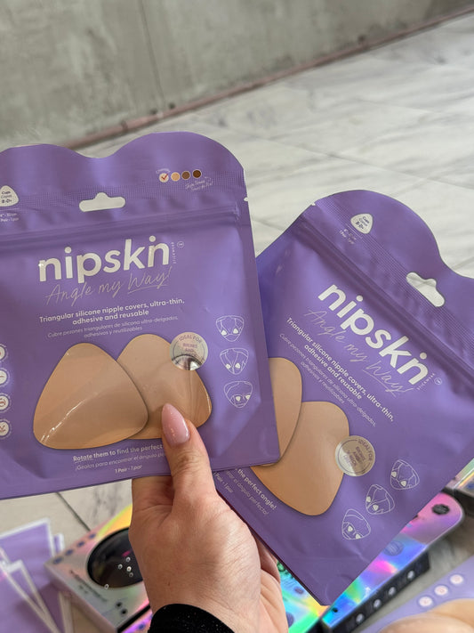 Triangular silicone nipple covers