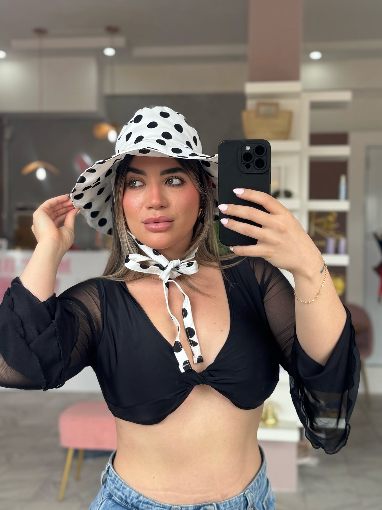 DOTS BLACK STYLE